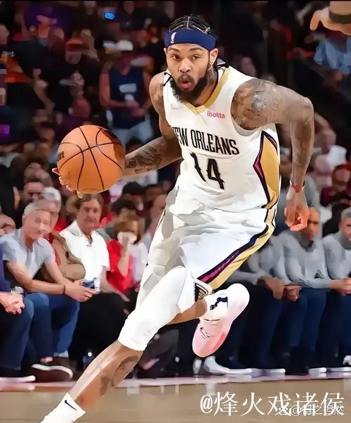 英格拉姆近三场场均29.7分5篮板4.7助攻,三分命中率高达63% 英格拉姆近三场场均29.7分5篮板4.7助攻,三分命中率高达63%